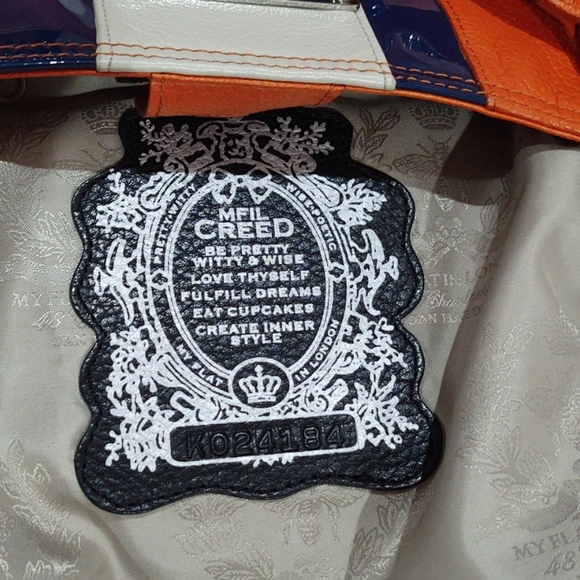 My Flat in London Shoulderbag - Picture 8 of 10